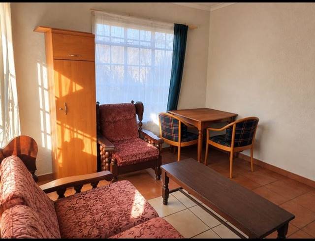 3 BEDROOM HOUSE FOR SALE IN WOODMERE